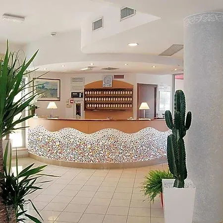 Nuovo Diana Hotel 3*